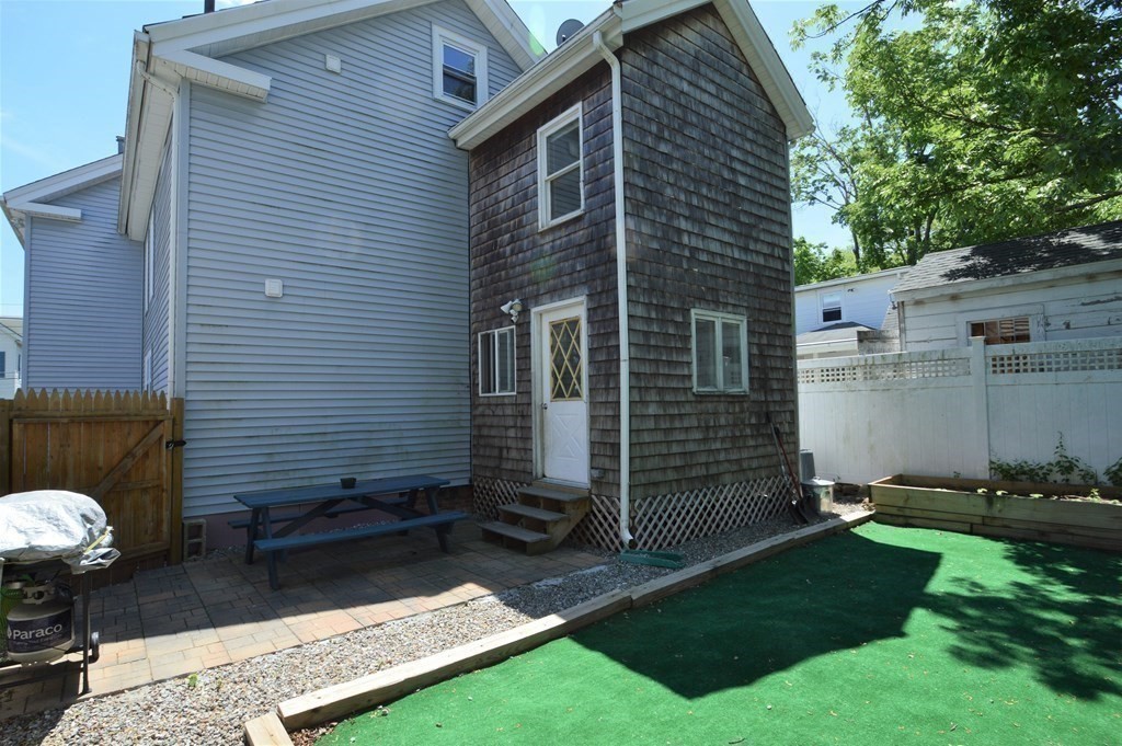 17-19 Chestnut Street Property Photo 4