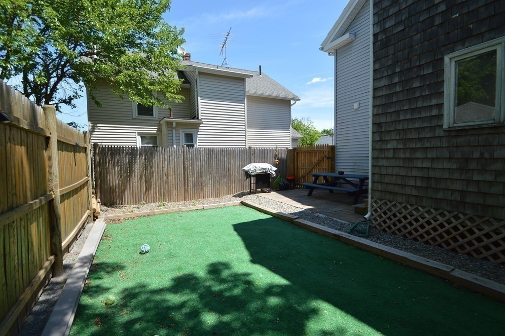 17-19 Chestnut Street Property Photo 31