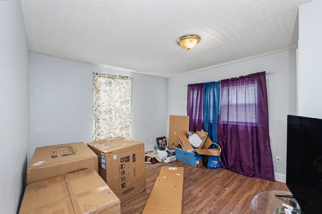 18 Pleasant St Property Photo 6