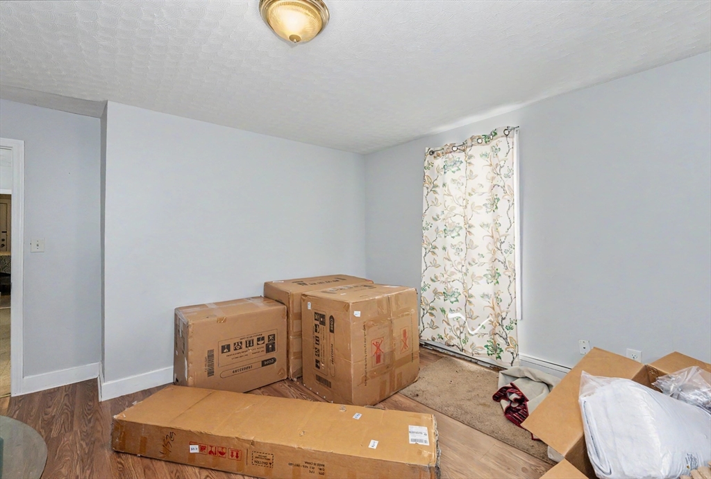 18 Pleasant St Property Photo 7