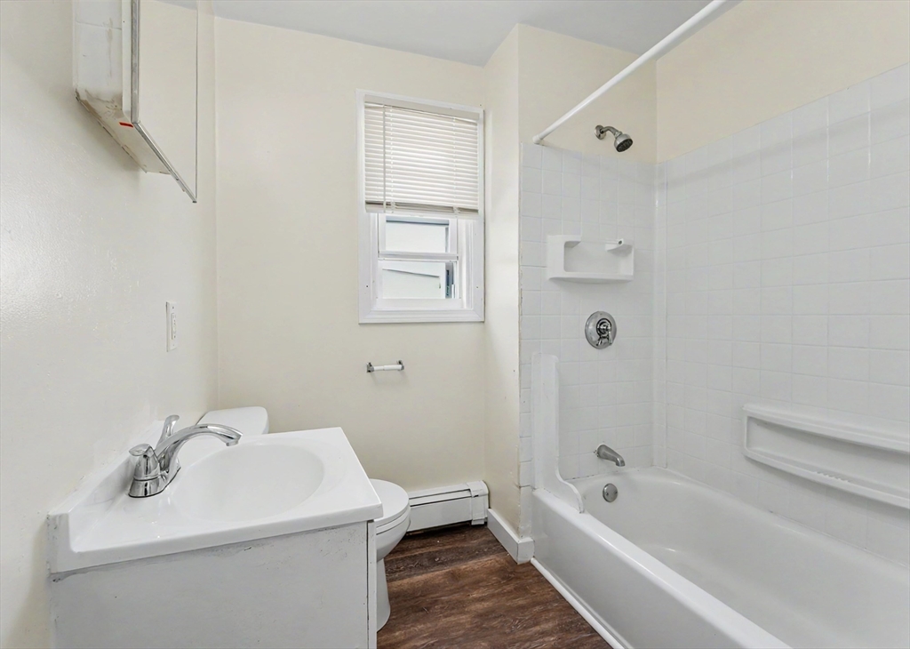 18 Pleasant St Property Photo 21