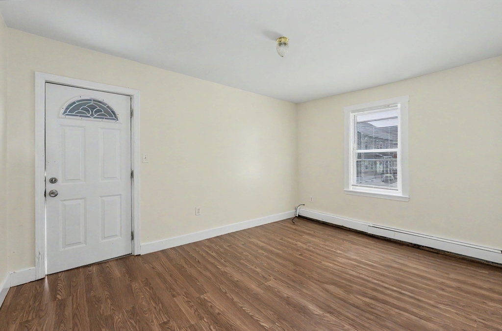 18 Pleasant St Property Photo 31