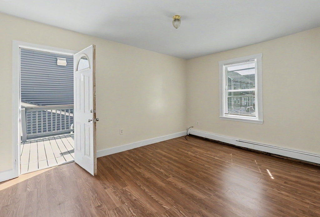18 Pleasant St Property Photo 34