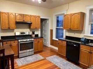 293 Cypress St Property Photo 10