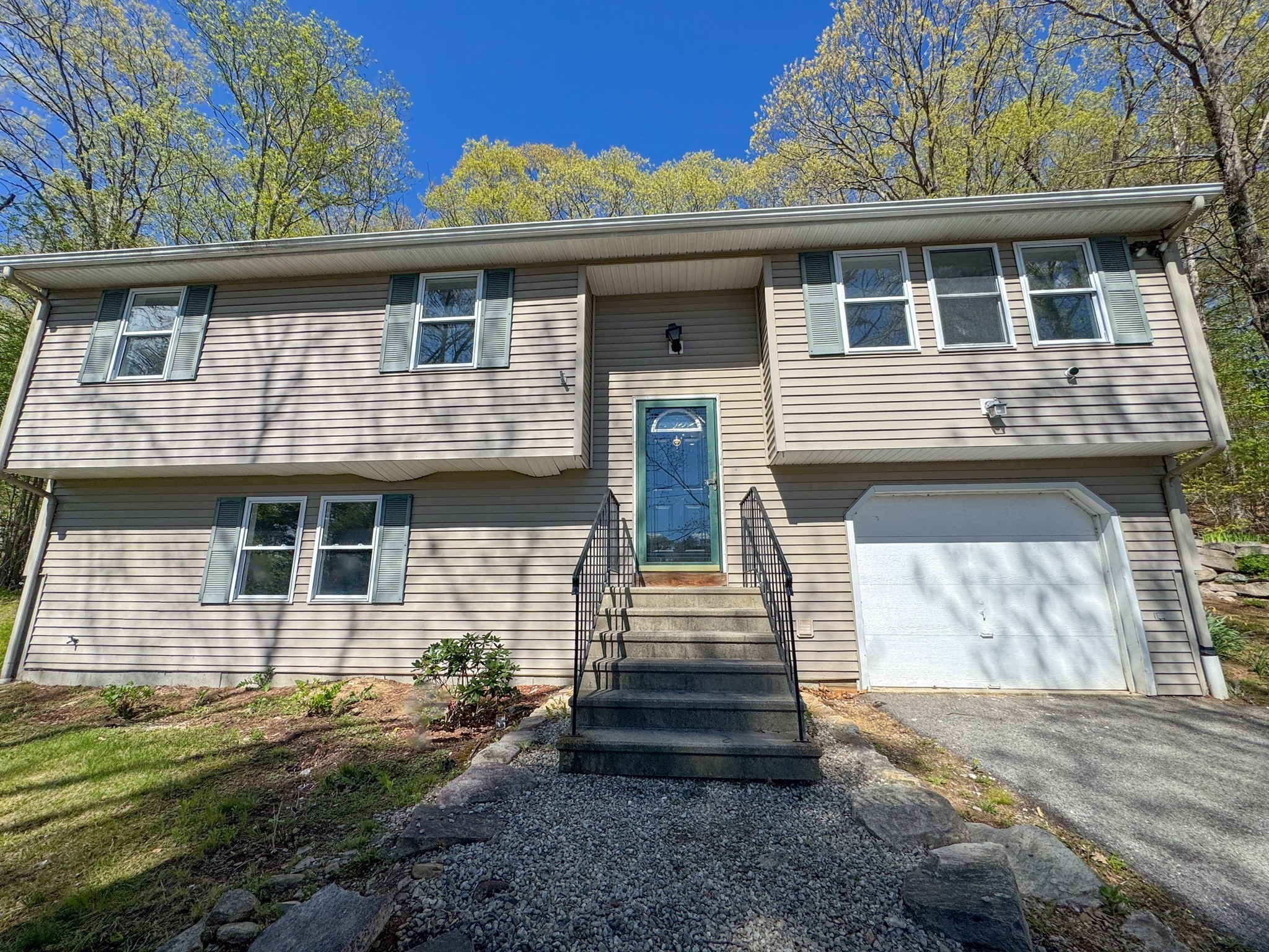 177 Gore Rd Property Photo 2