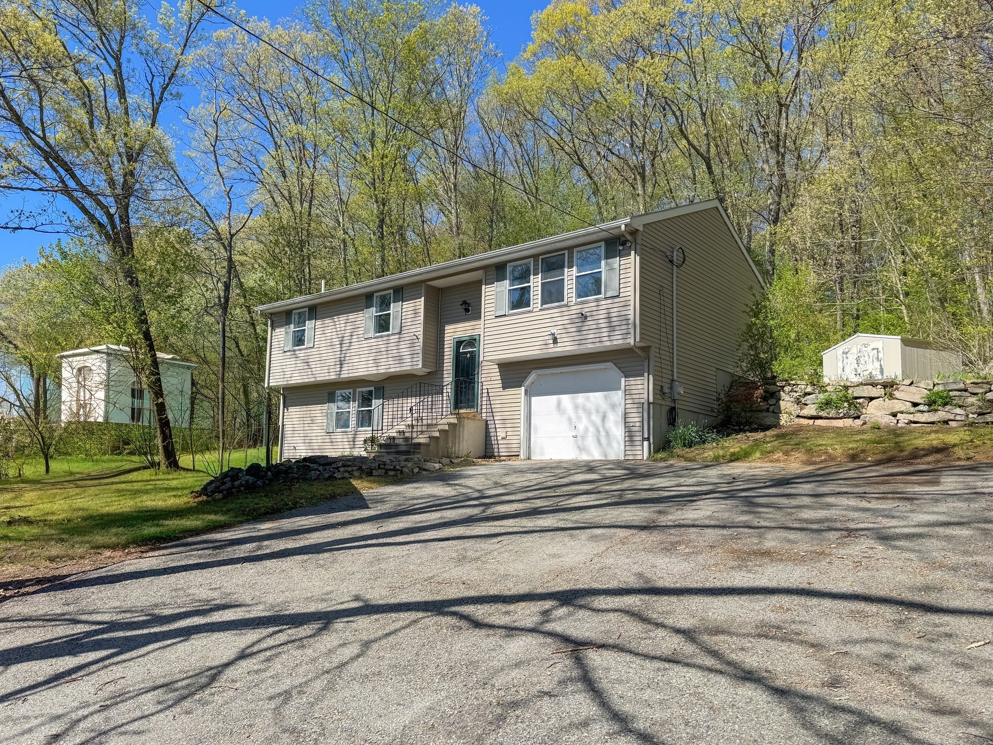 177 Gore Rd Property Photo 3