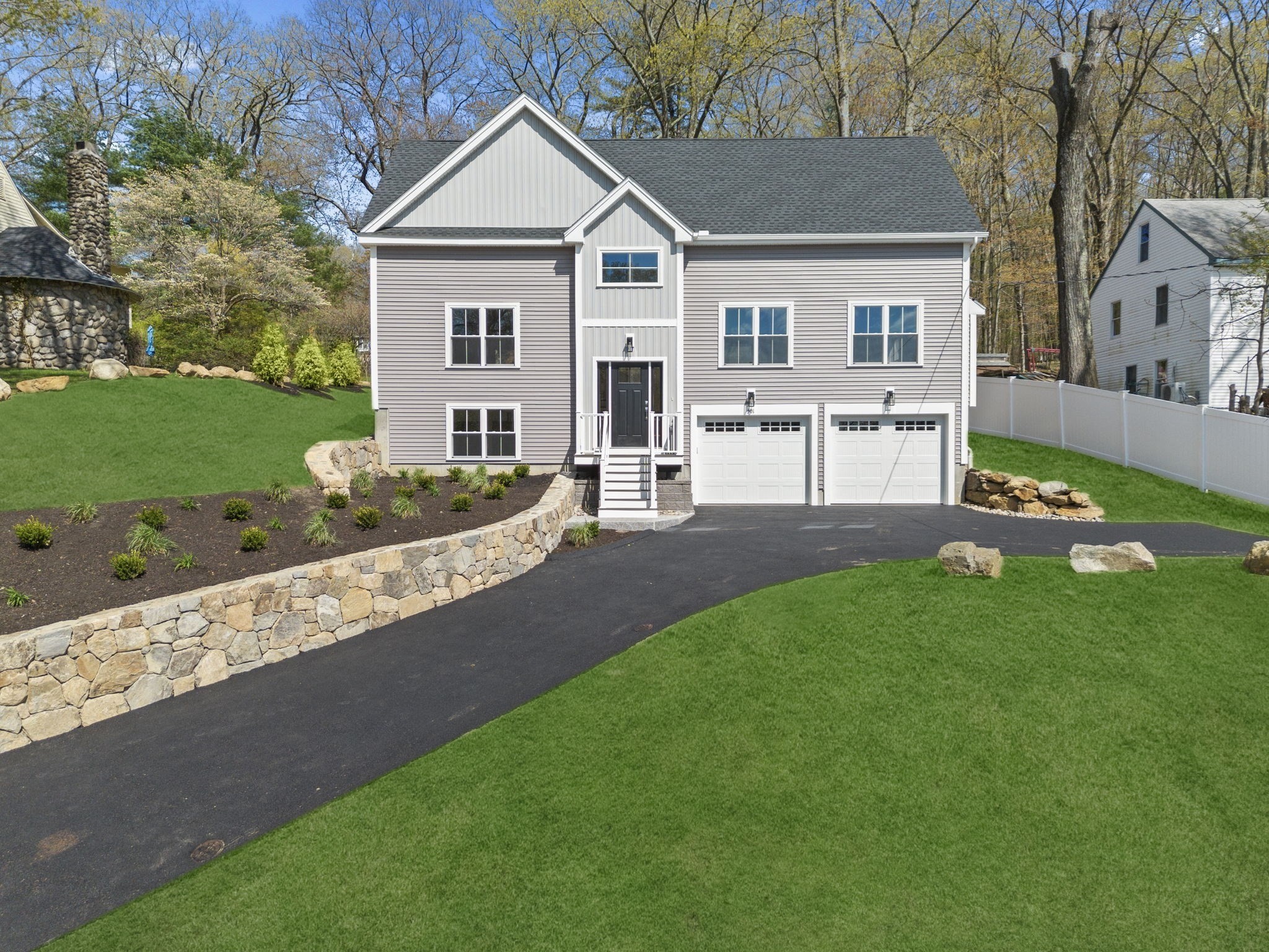 301 Maple Property Photo 1
