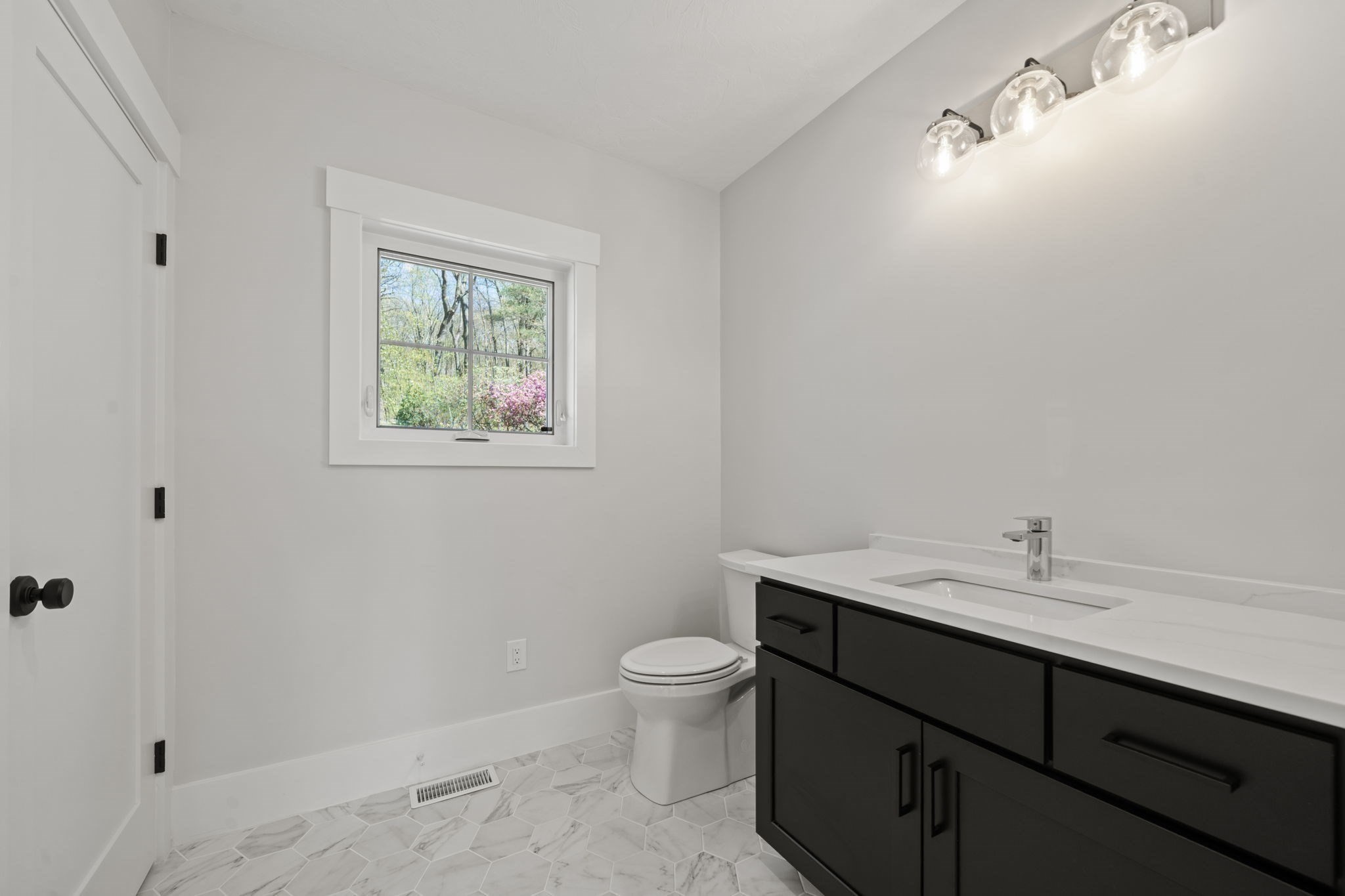 301 Maple Property Photo 10