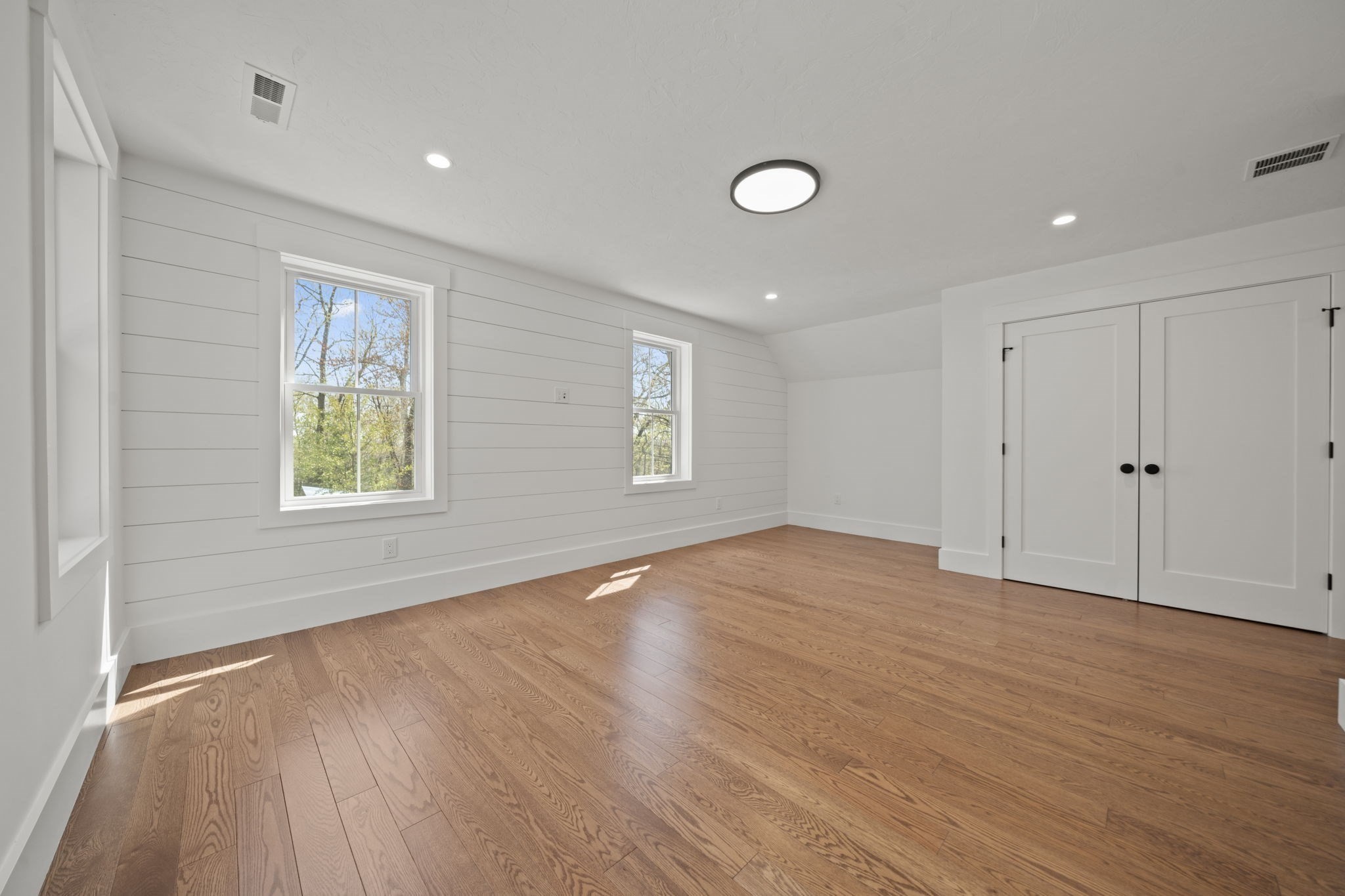 301 Maple Property Photo 16