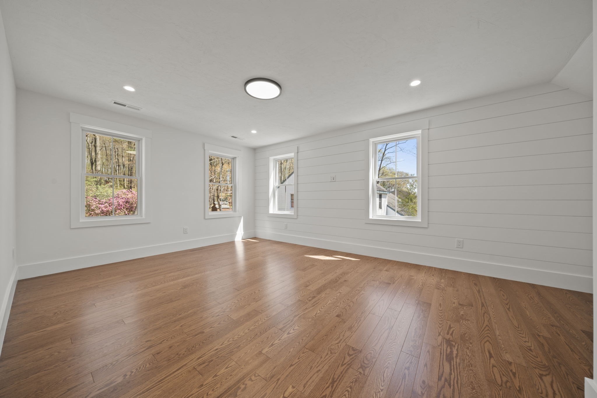 301 Maple Property Photo 18