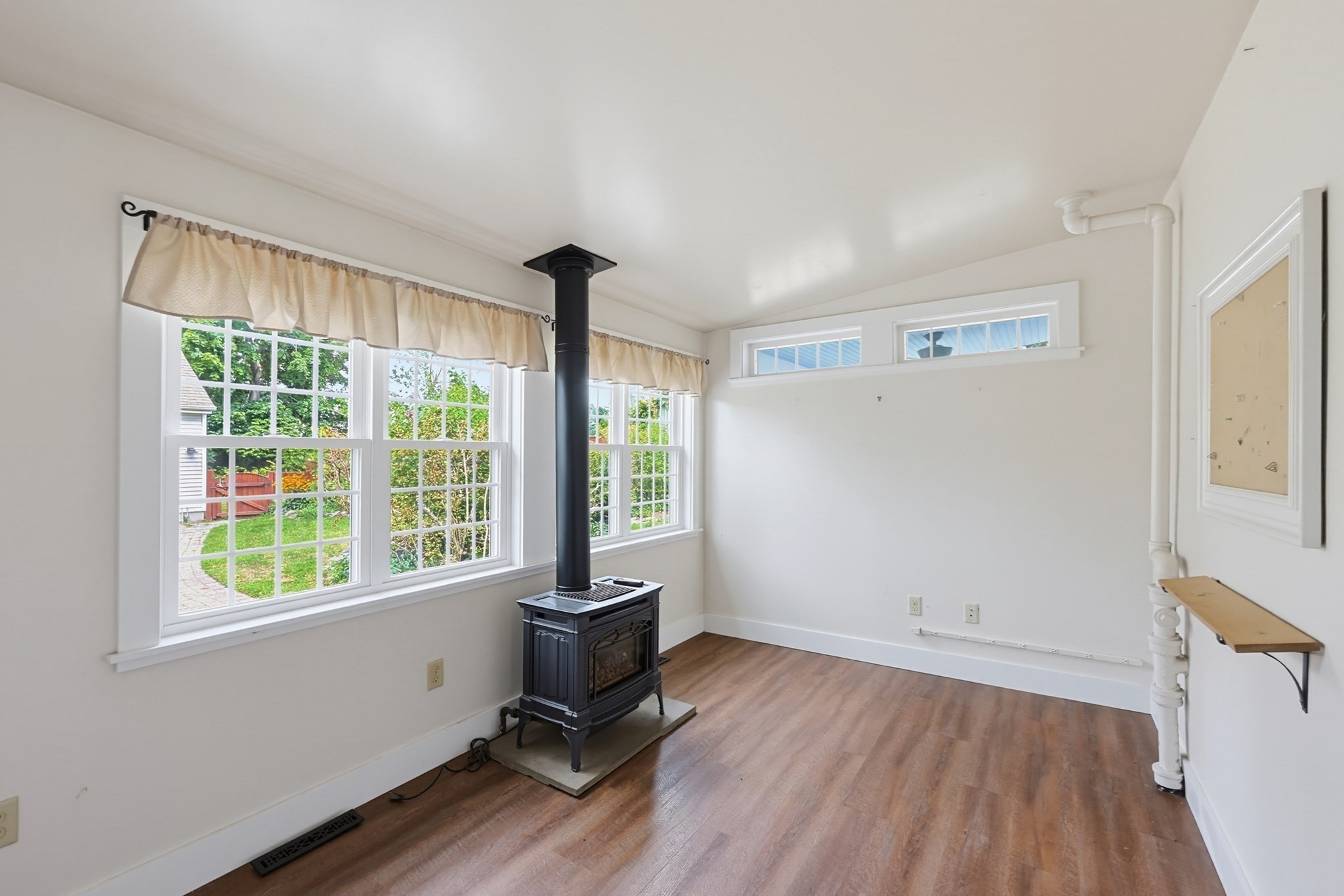 260 State Road Property Photo 6