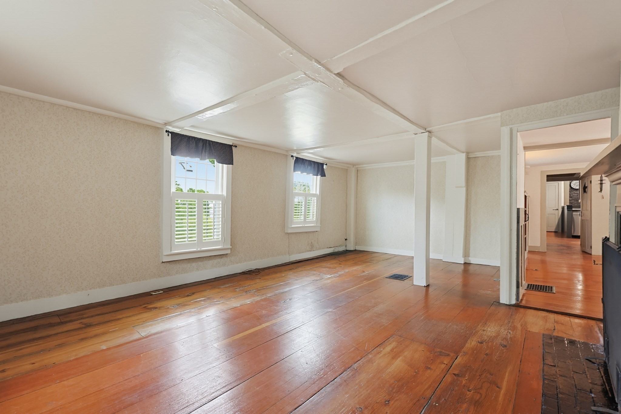 260 State Road Property Photo 9