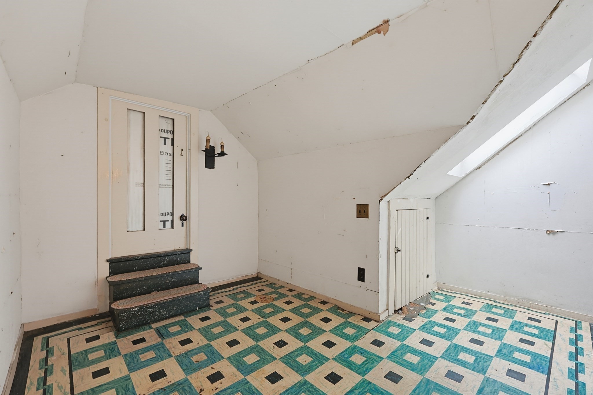 260 State Road Property Photo 16