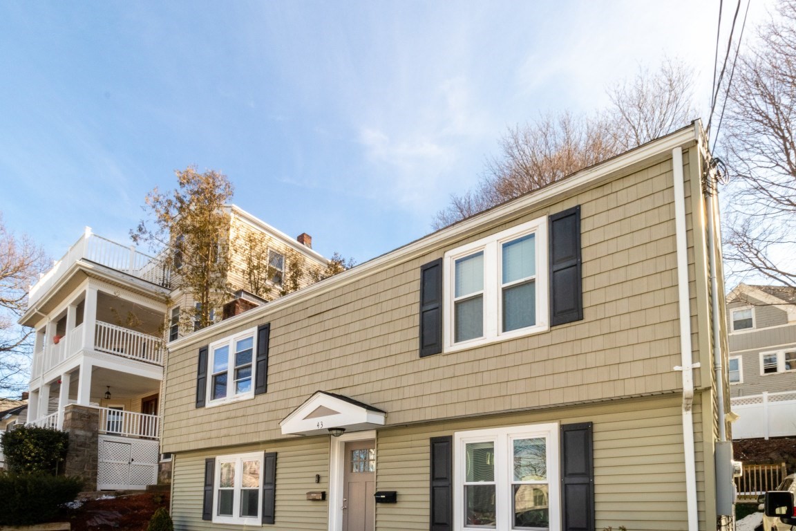 43 Sagamore Ave # 1a Property Photo 1