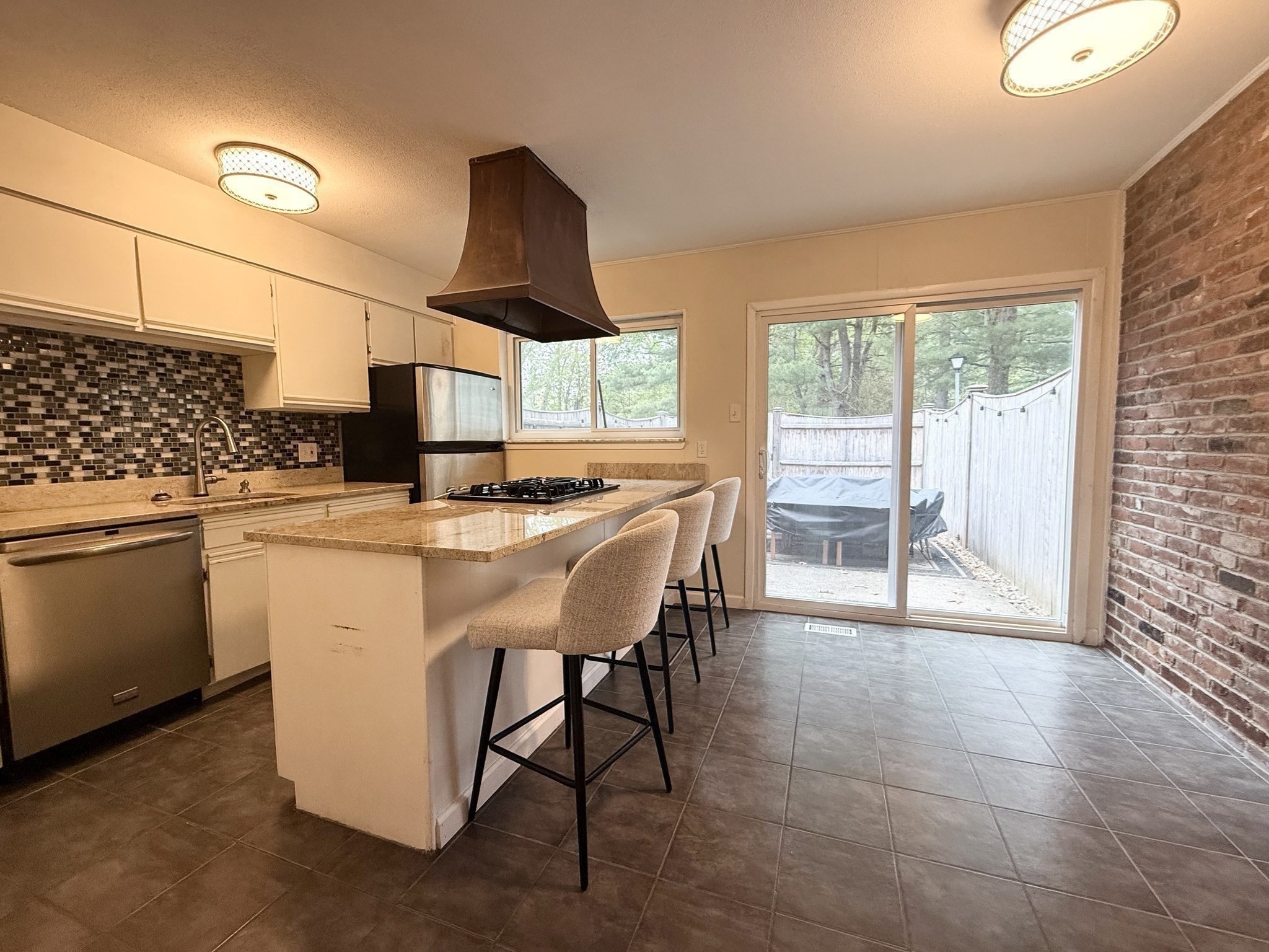 115 Jamestown Drive # 115 Property Photo 6