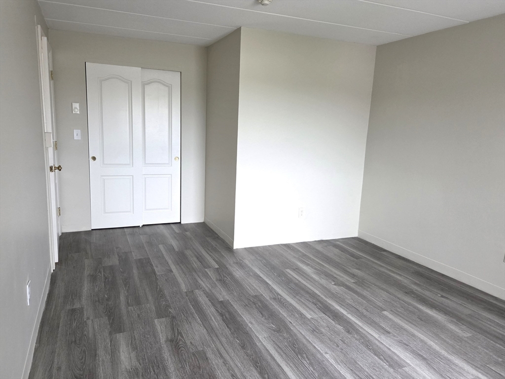 576 Washington Street # 404 Property Photo 15