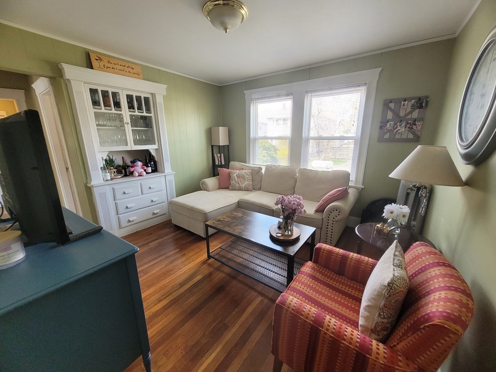 31 Lyman Ave. # 1 Property Photo 3