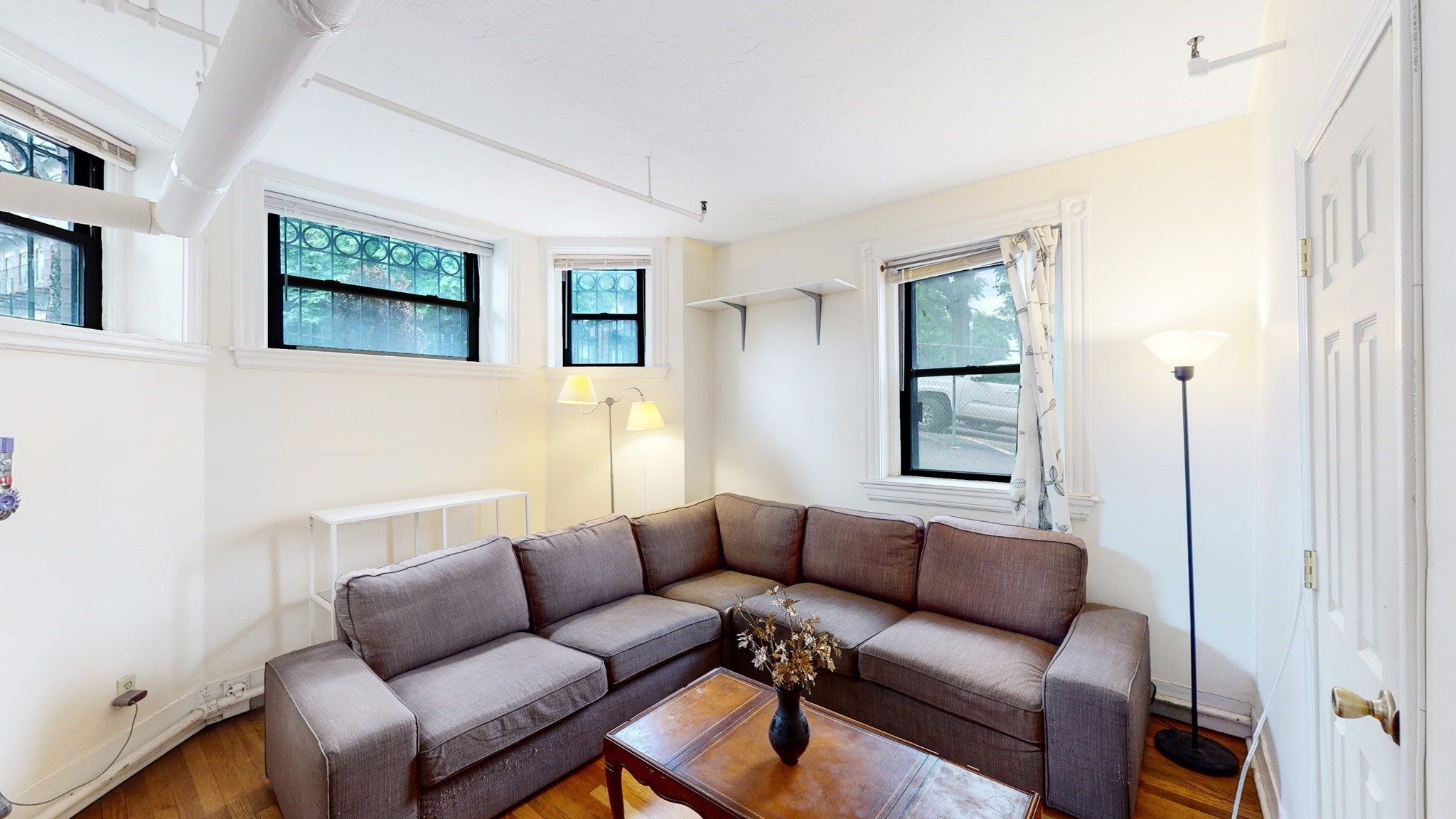137 Peterborough # 32 Property Photo 1