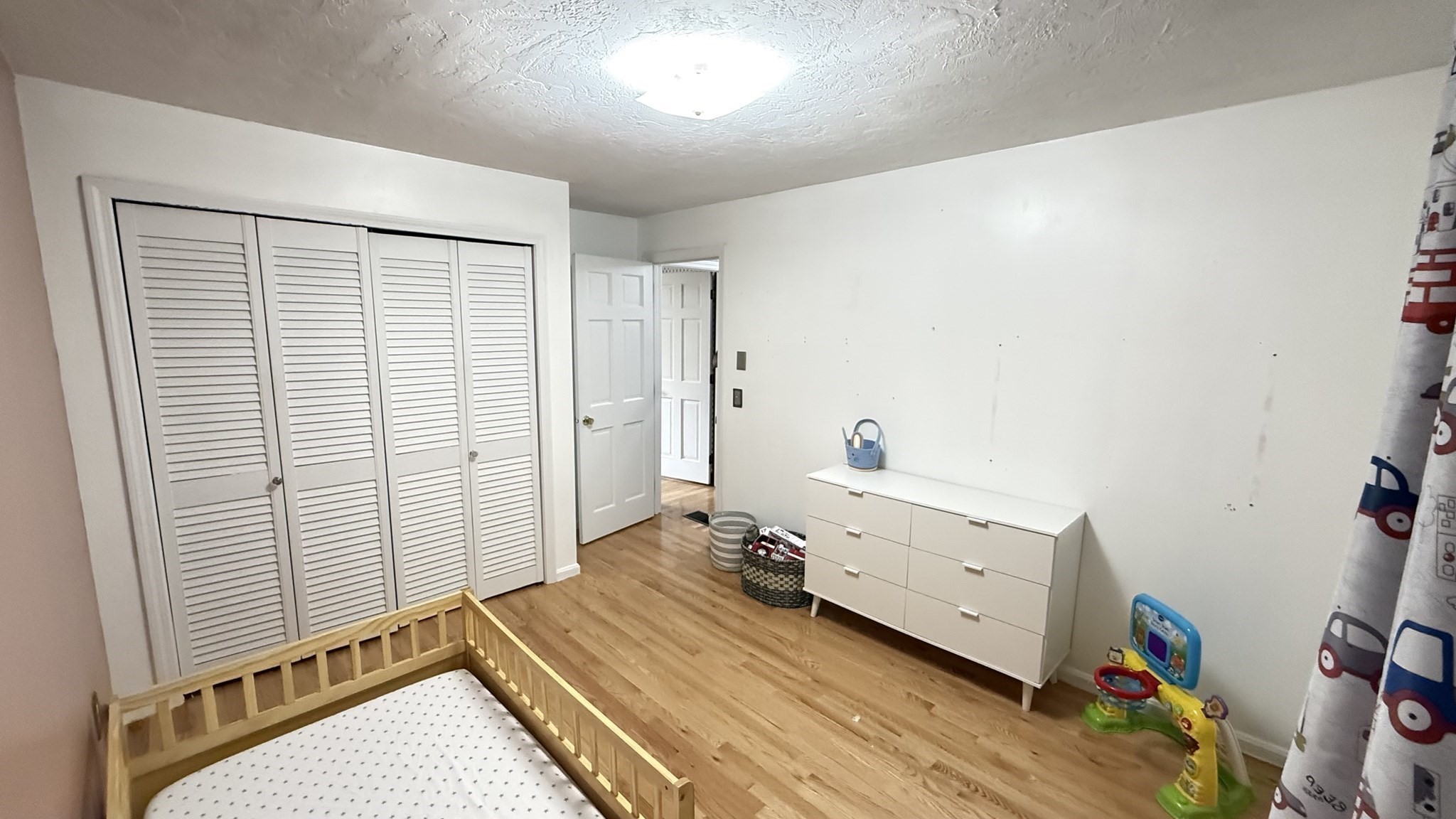 83 Ash St Property Photo 16