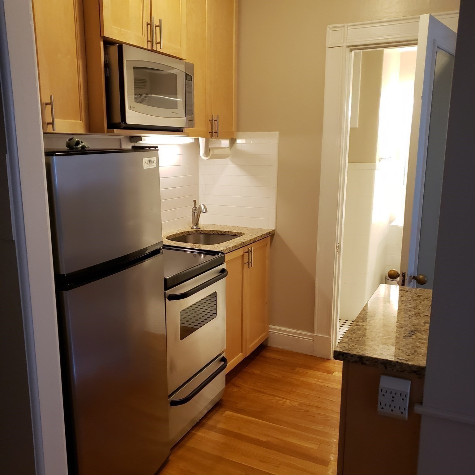 21 Beacon St # 6c Property Photo 6