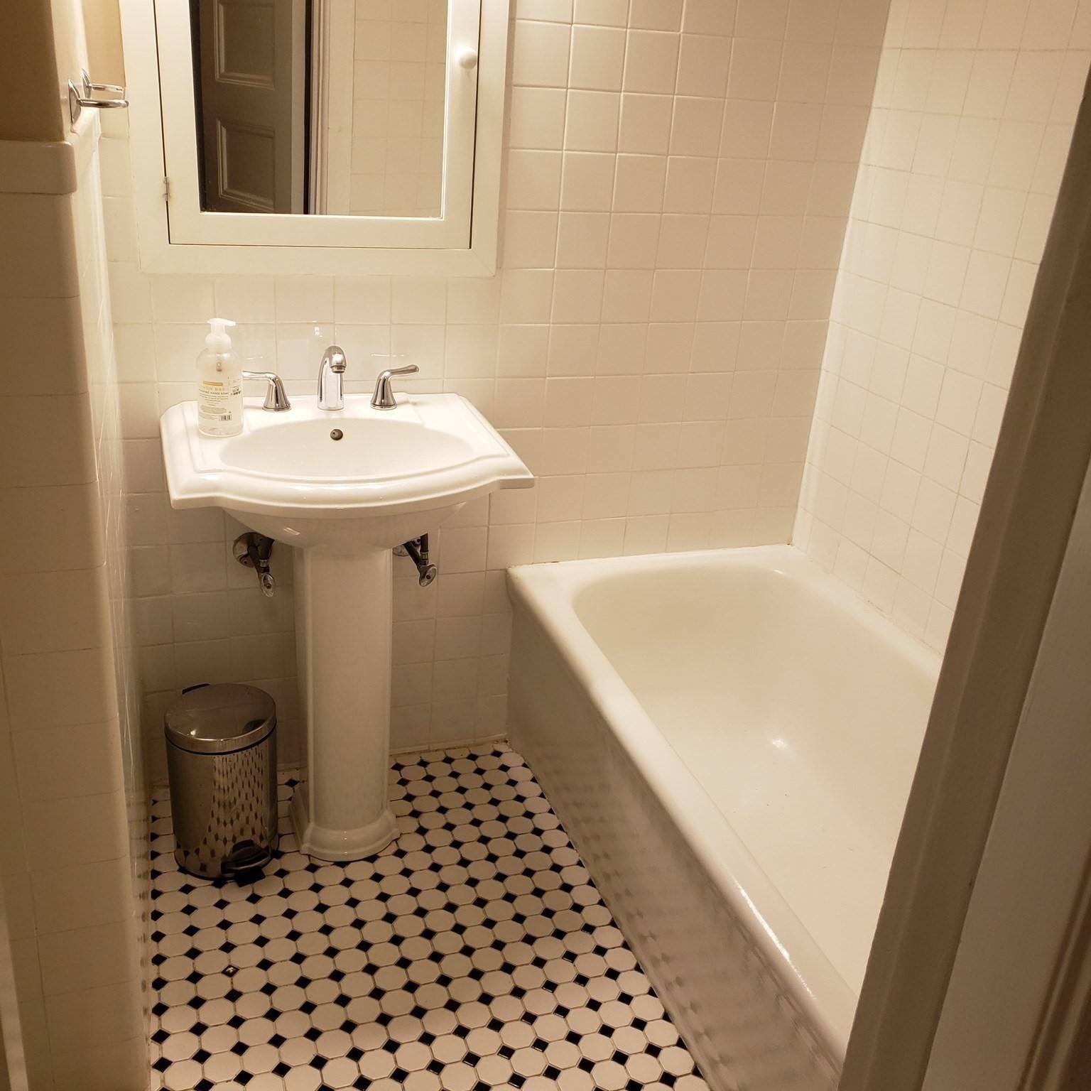 21 Beacon St # 6c Property Photo 9
