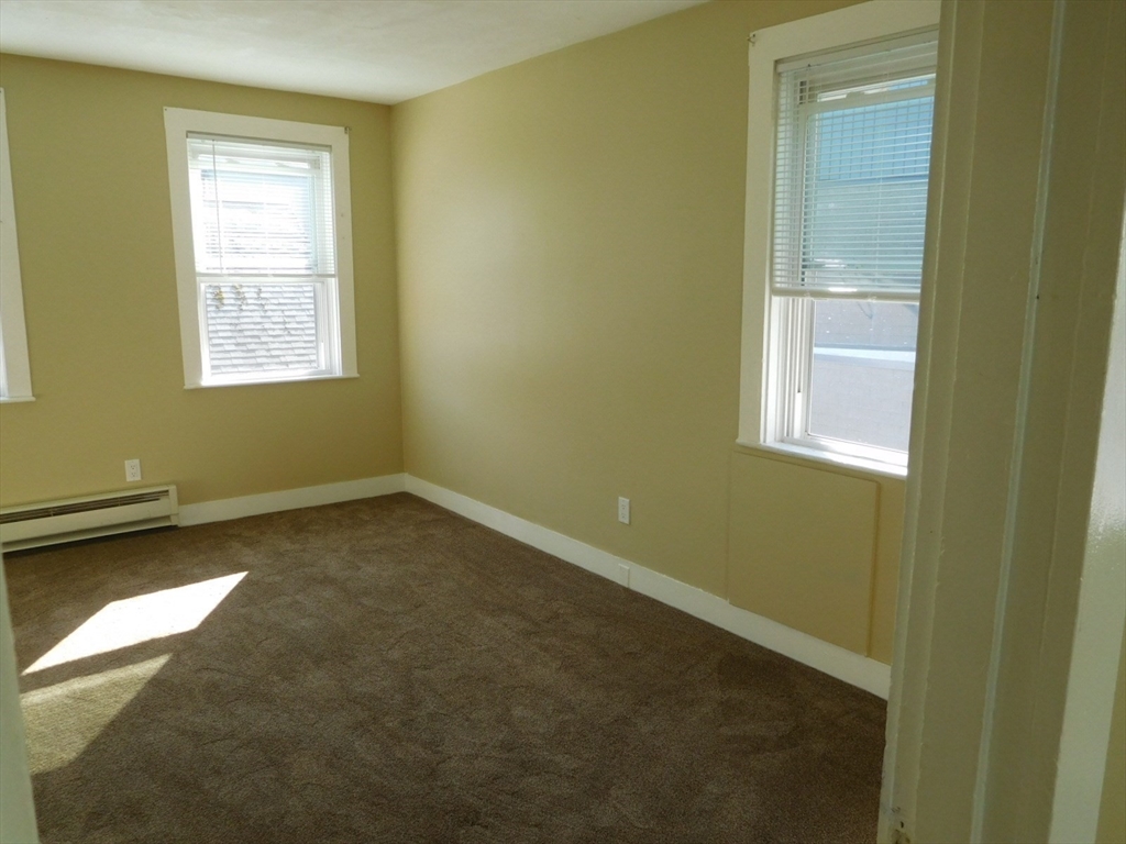 67 Washington Street Property Photo 7