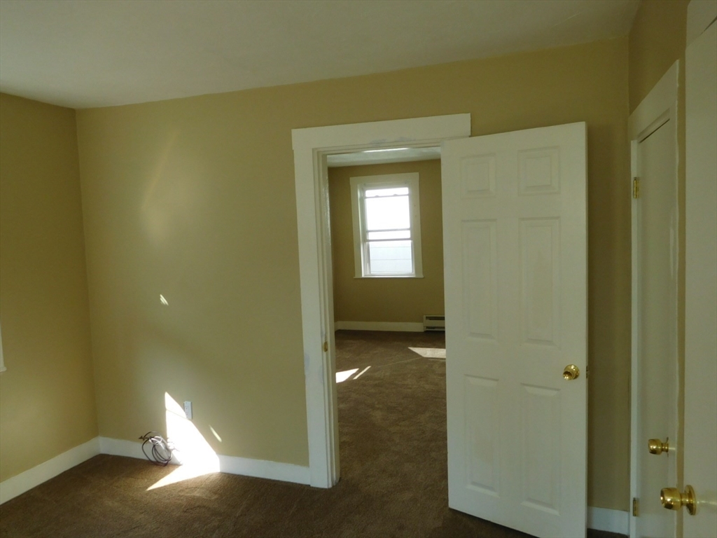 67 Washington Street Property Photo 8