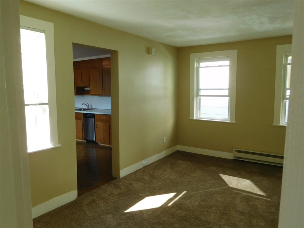 67 Washington Street Property Photo 9