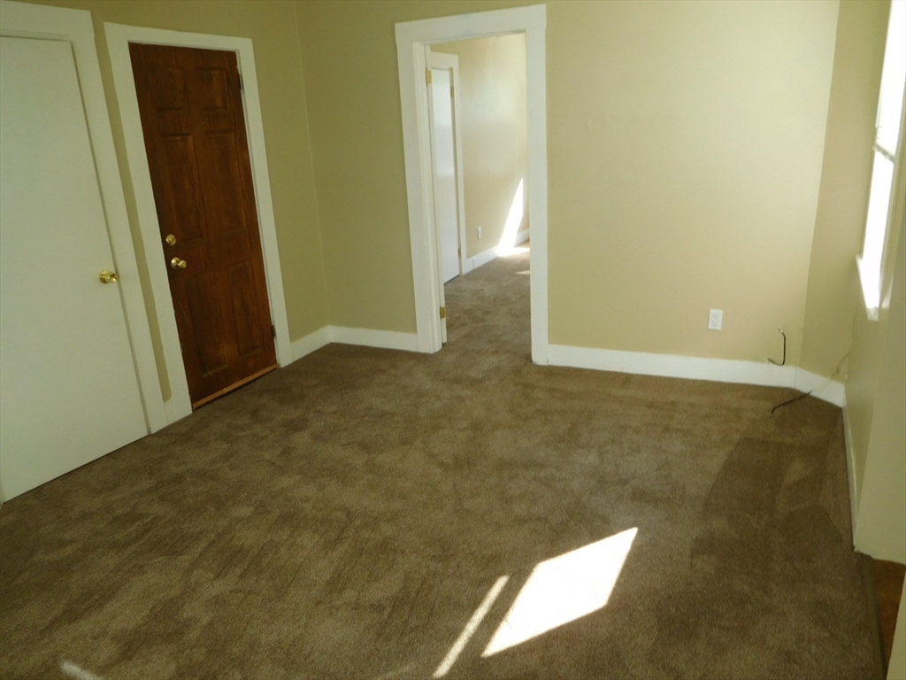 67 Washington Street Property Photo 12
