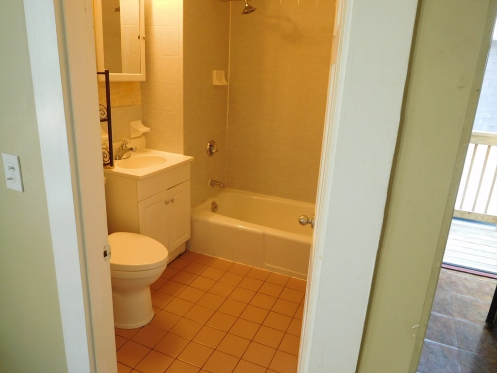 67 Washington Street Property Photo 17