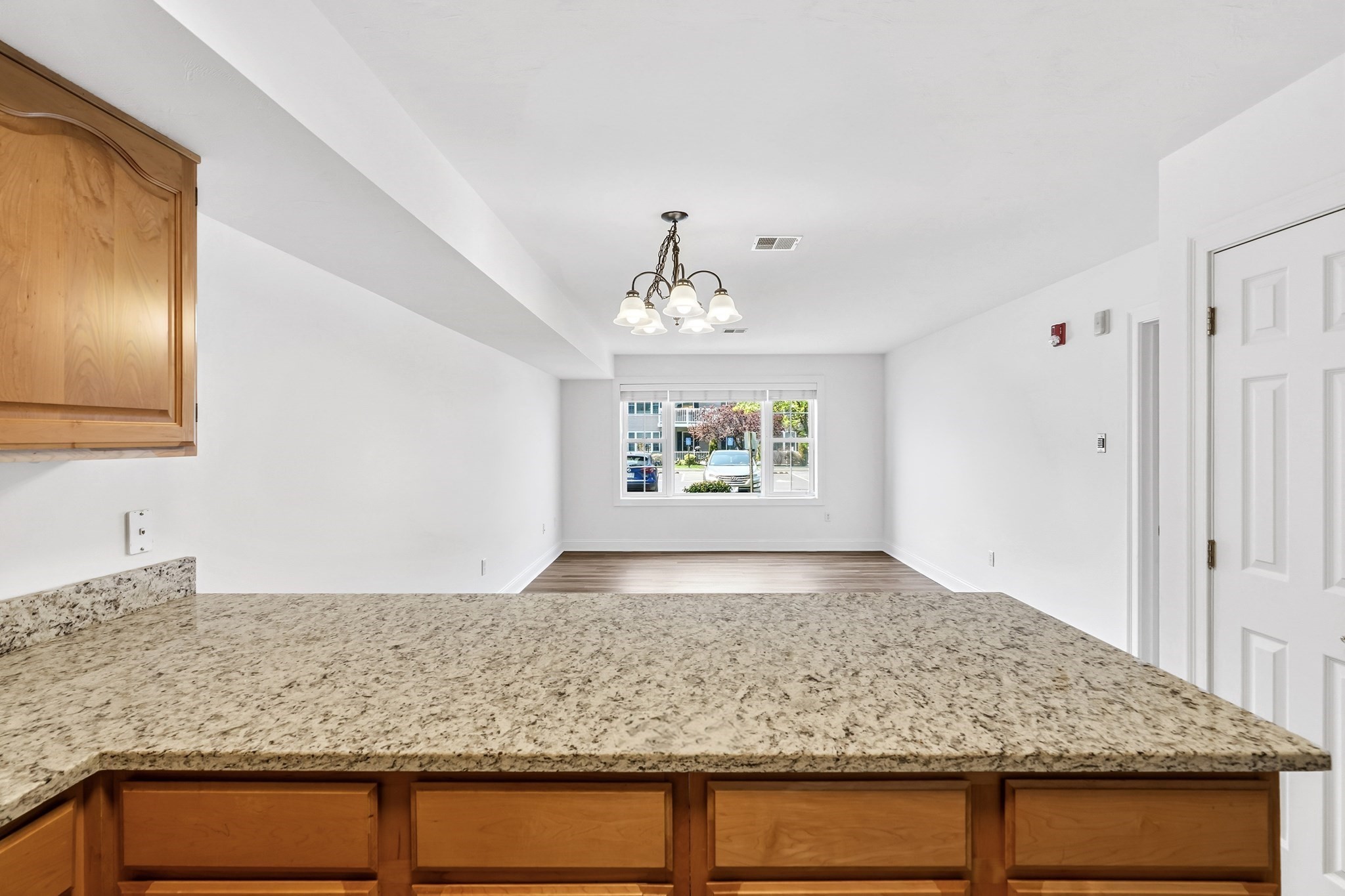 24 Greenleaves Dr # 406 Property Photo 6