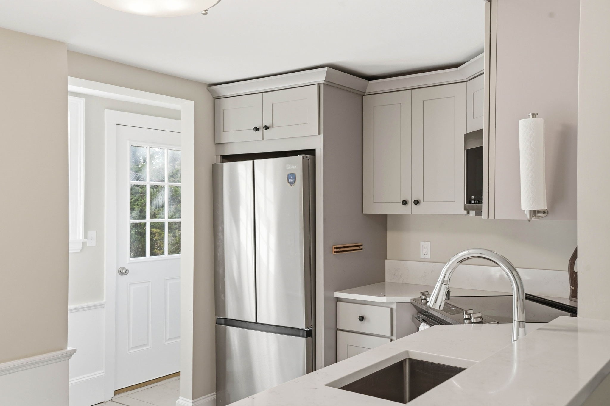 198 South Street # A Property Photo 9