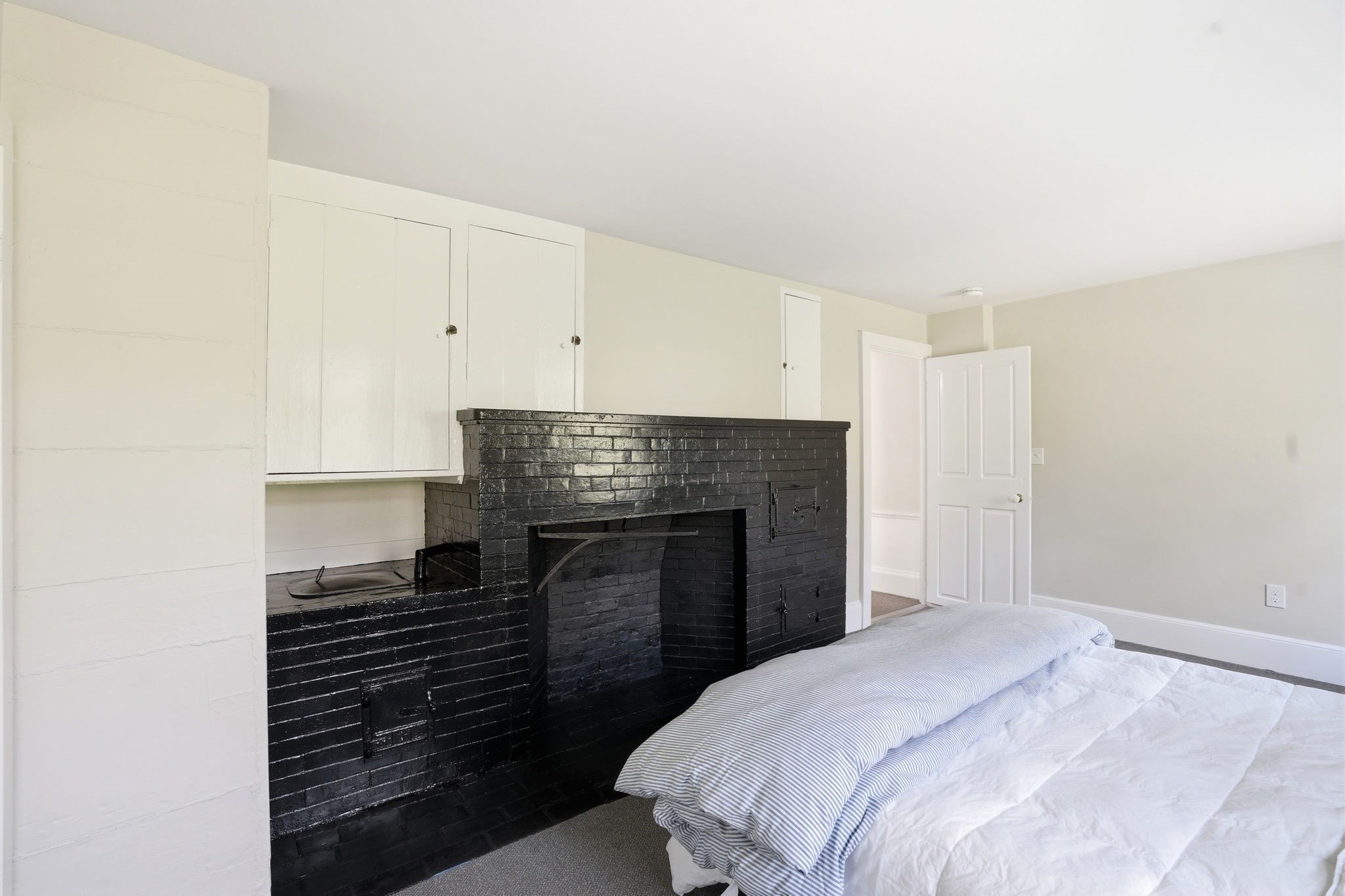 198 South Street # A Property Photo 16