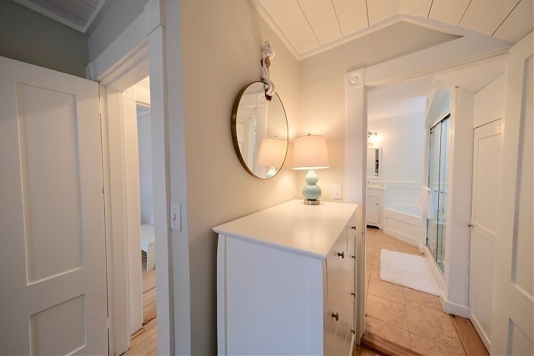 82 Center Property Photo 13