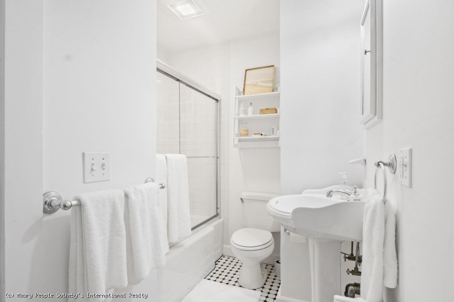82 Center Property Photo 23