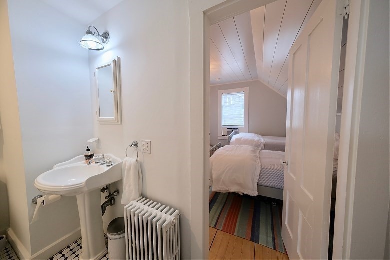 82 Center Property Photo 24