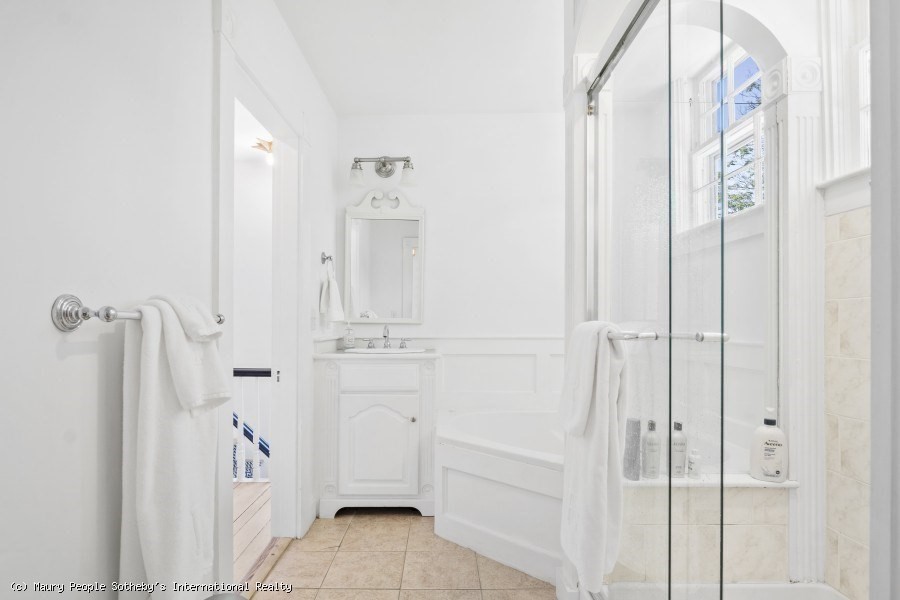 82 Center Property Photo 26