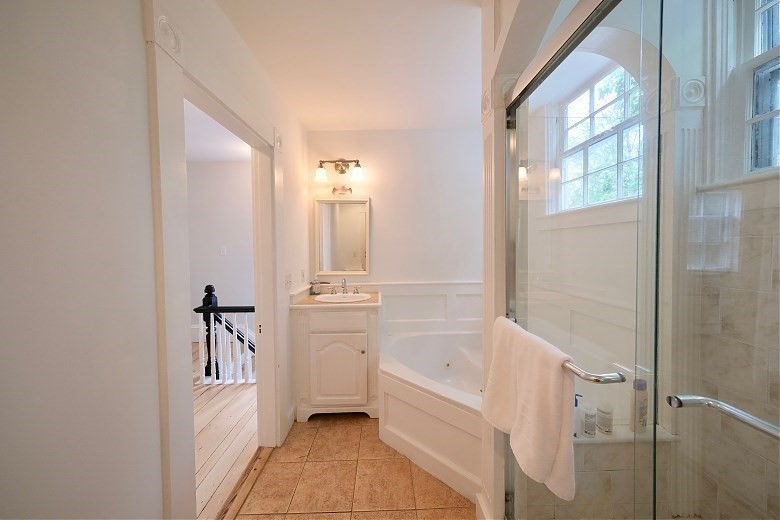 82 Center Property Photo 27
