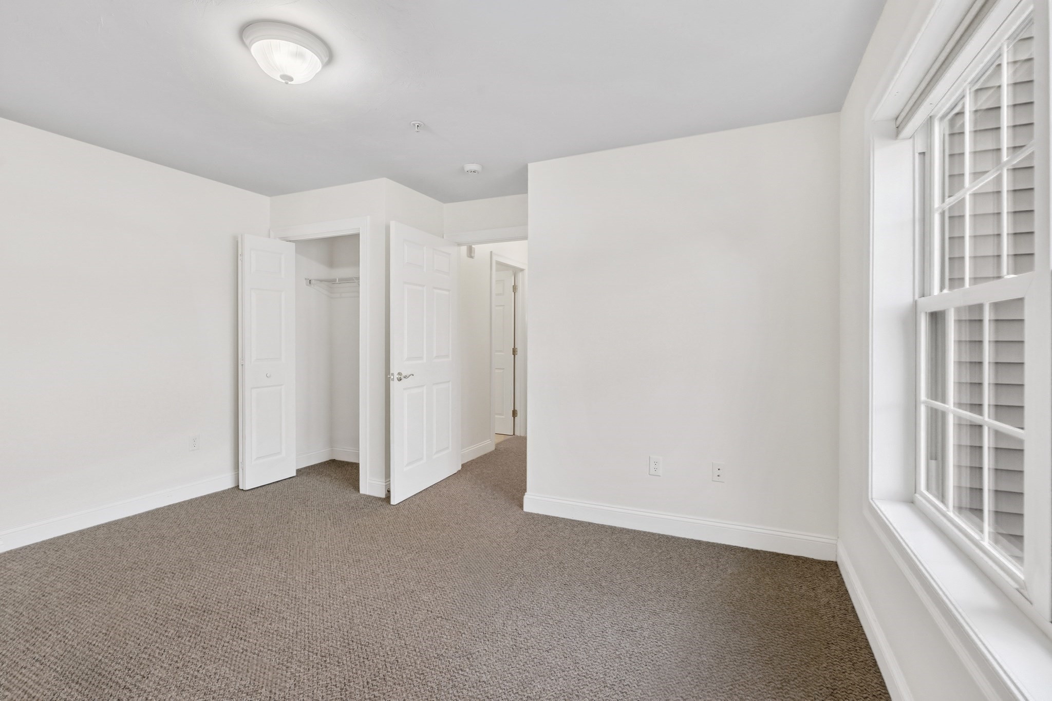 26 Greenleaves Dr # 602 Property Photo 19