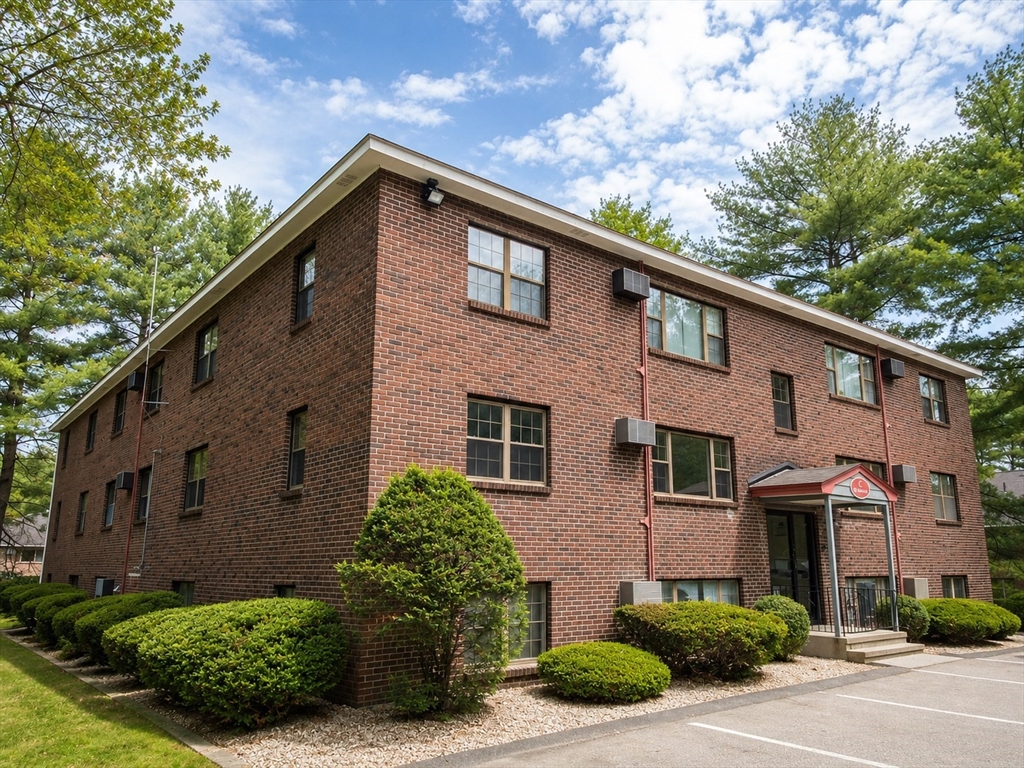 53 Swanson Ct # 33c Property Photo 10