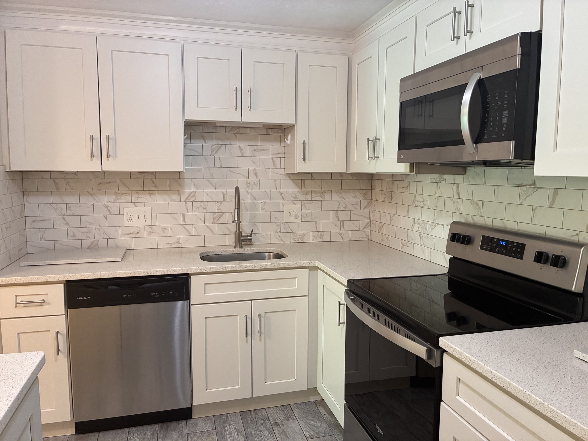 354 Neponset St Property Photo 4