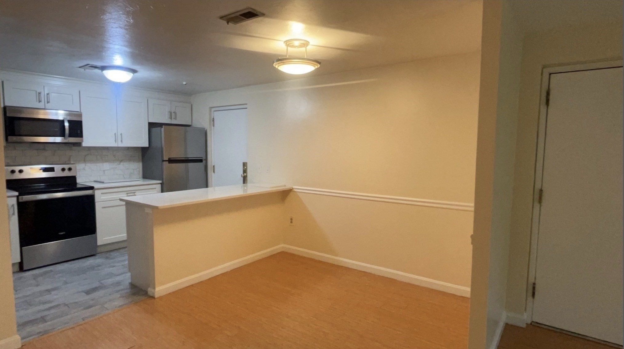 354 Neponset St Property Photo 5