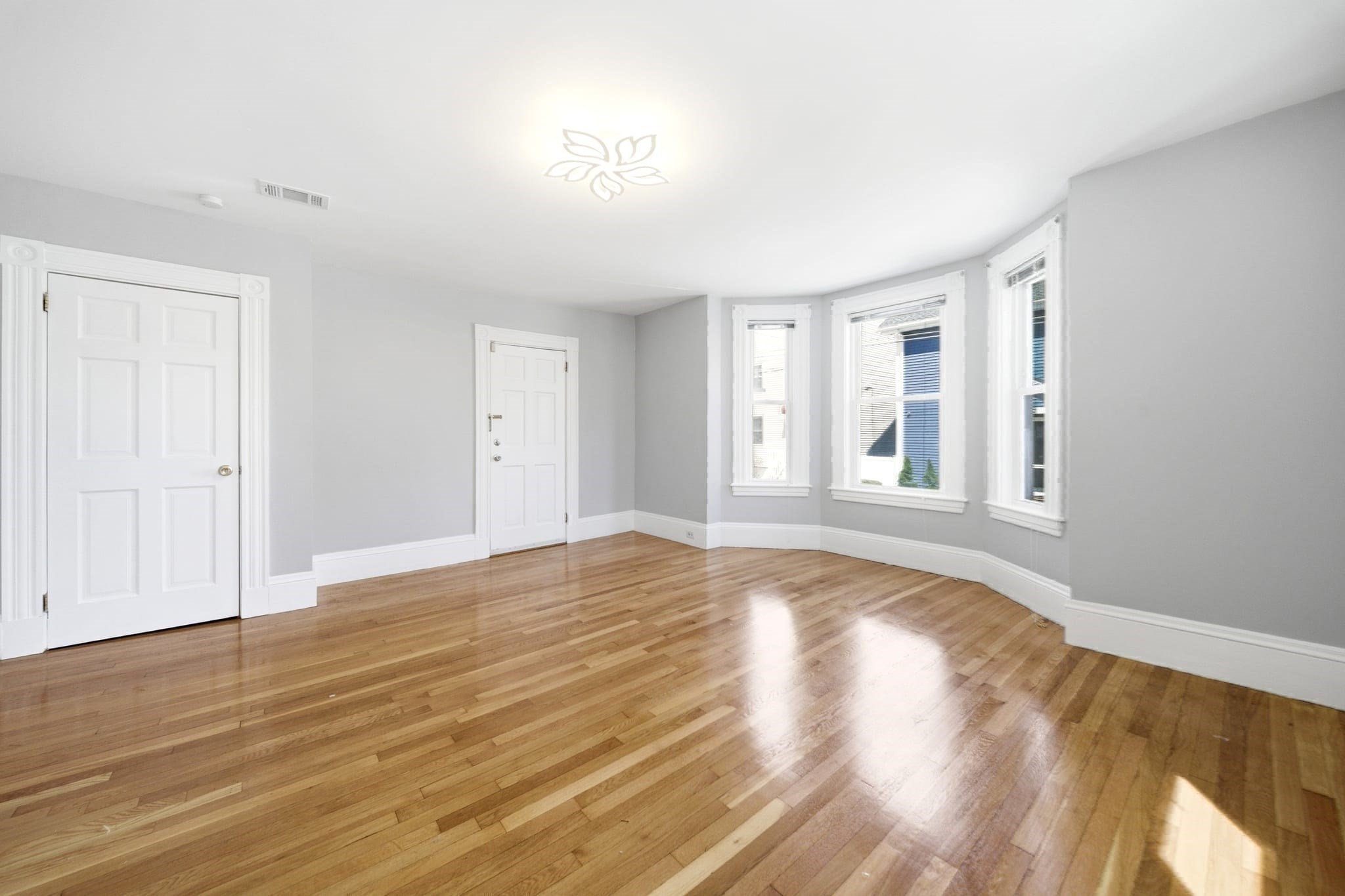 29 Hanson St # 1 Property Photo 10