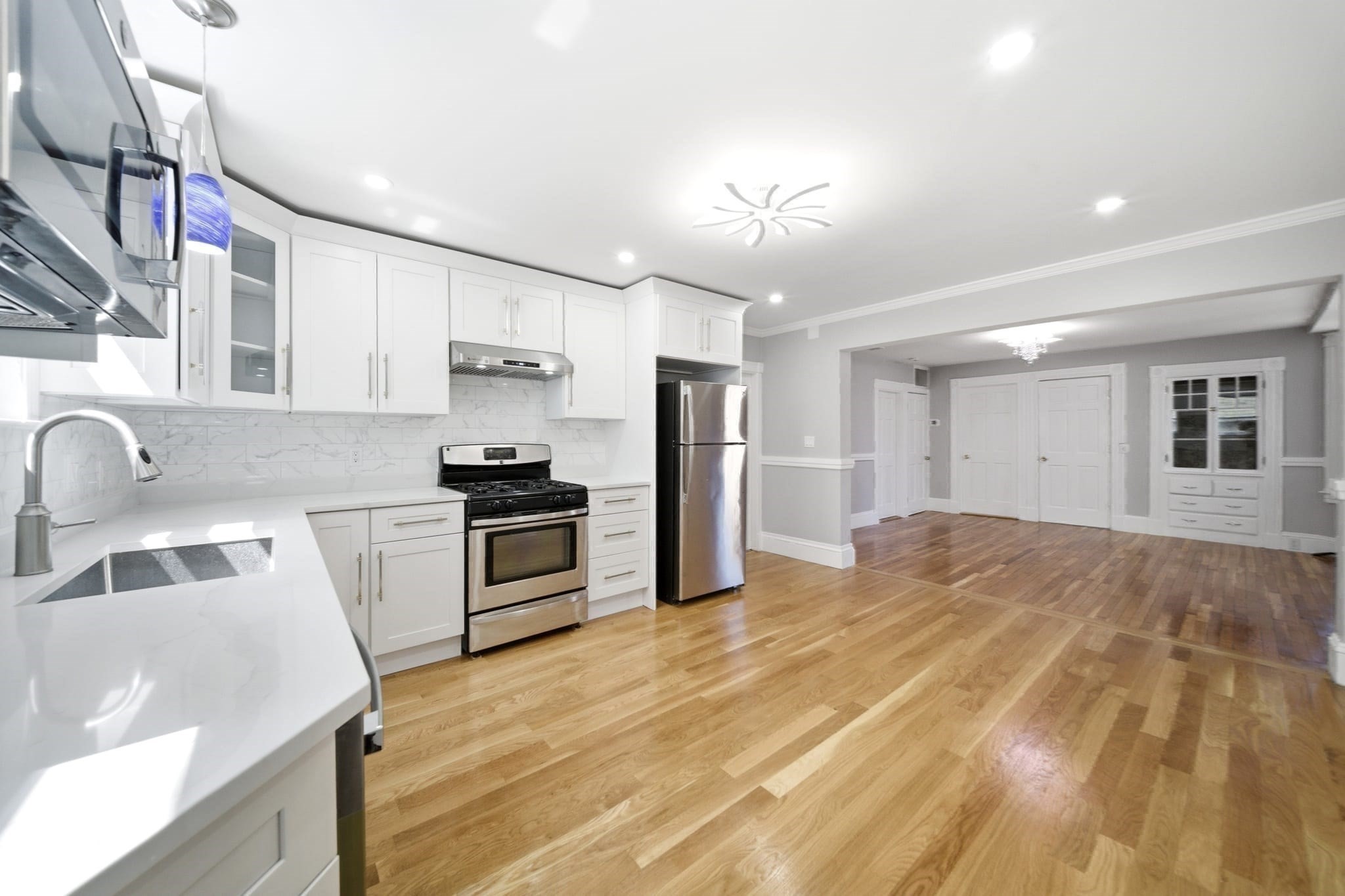 29 Hanson St # 1 Property Photo 18