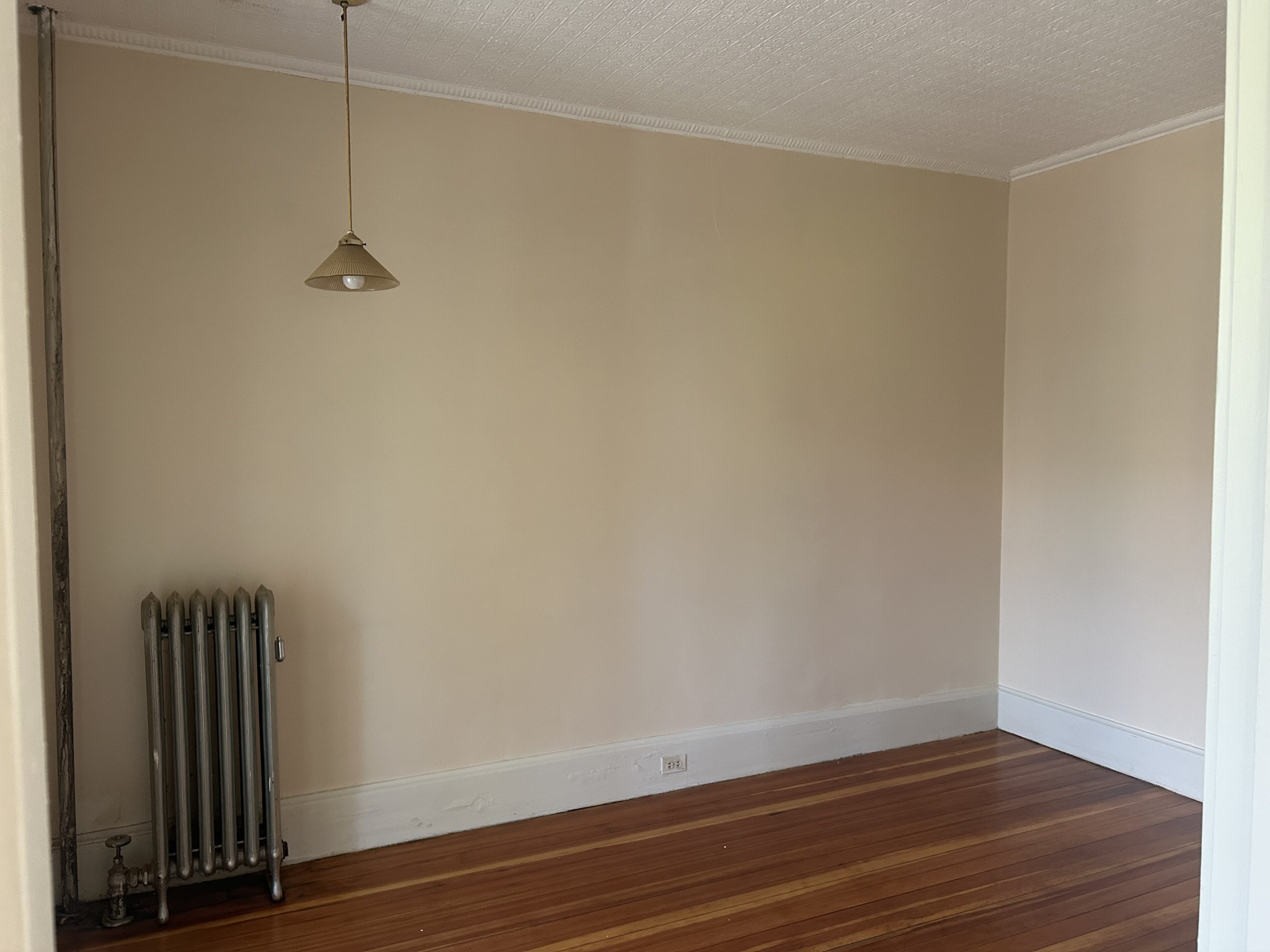 4 Laurel # 2 Property Photo 3
