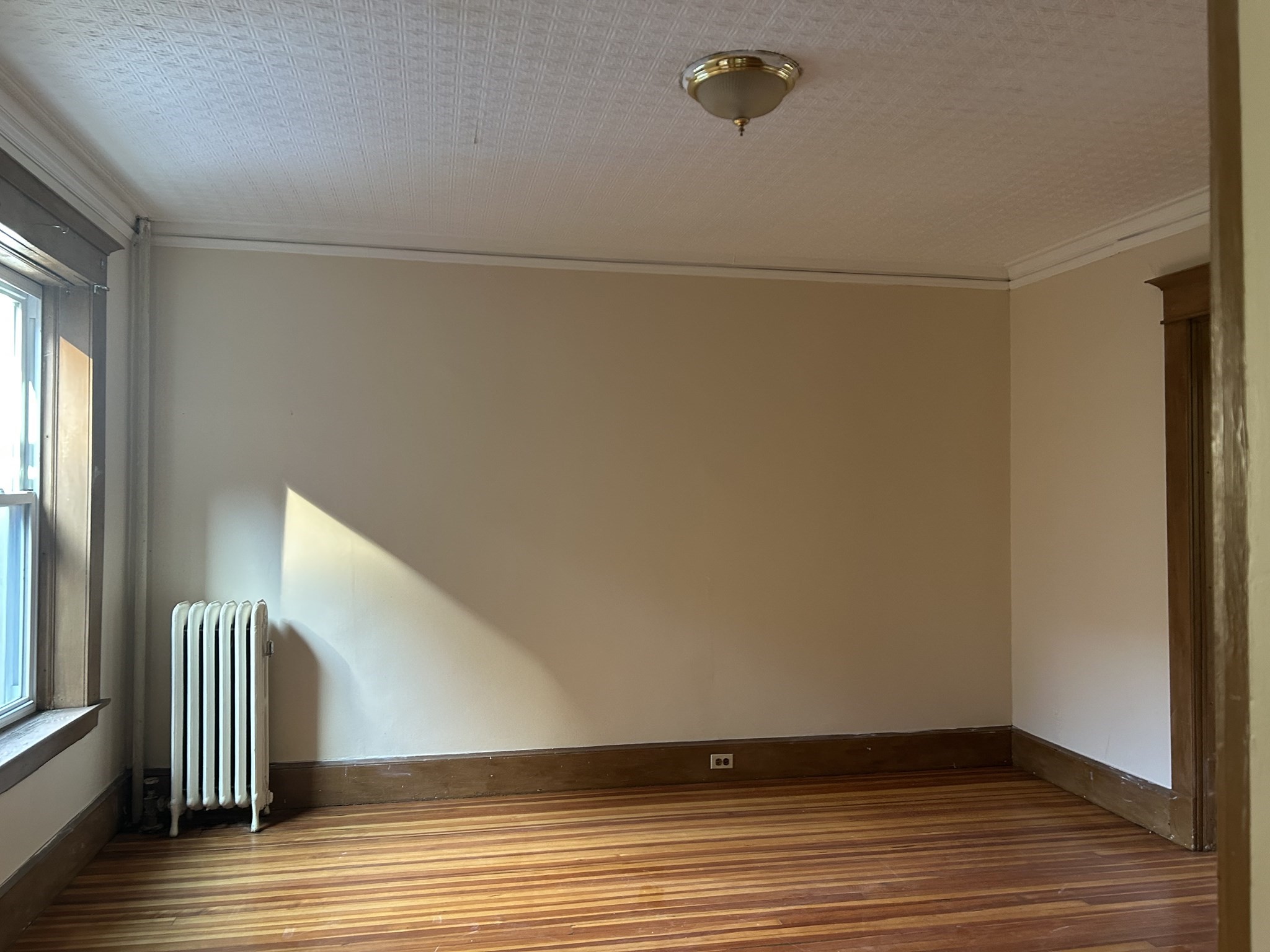 4 Laurel # 2 Property Photo 7