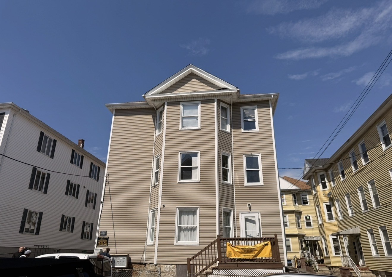 227 Eagle St Property Photo 1