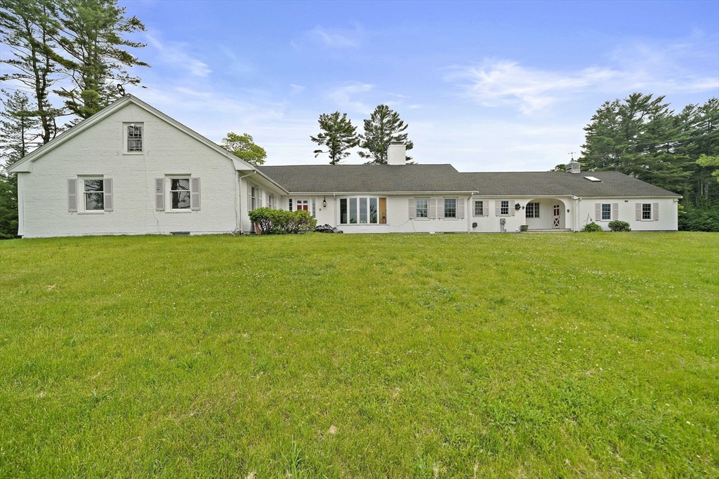 8 Conway Lane Property Photo 2