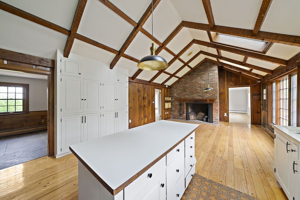 8 Conway Lane Property Photo 7