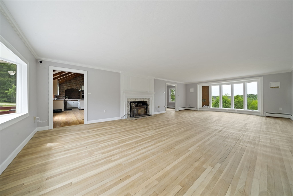 8 Conway Lane Property Photo 9